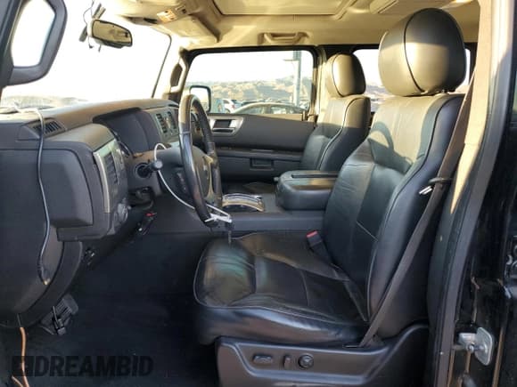 ✅ 2008 Hummer H2 SUV • VIN: 5GRGN238X8H106240 • Lot: 86766444. Wystawiony na Copart z przebiegiem 158 590 mil. Bezpłatny archiwum sprzedaży aukcyjnych z USA i szczegółowy raport historii pojazdu na DreamBid. Zdjęcie 7.