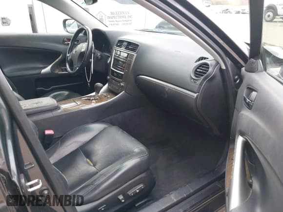 ✅ 2011 Lexus IS 250 • VIN: JTHBF5C29B5143910 • Lot: 43614771. Listed on IAAI with 126,210 mi. Free auction sales archive from the USA and detailed vehicle history report at DreamBid. Image 5.