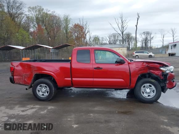 ✅ 2019 Toyota Tacoma SR • VIN: 5TFSX5EN2KX068428 • Lot: 41940689. Wystawiony na IAAI z przebiegiem 73 234 mil. Bezpłatny archiwum sprzedaży aukcyjnych z USA i szczegółowy raport historii pojazdu na DreamBid. Zdjęcie 13.