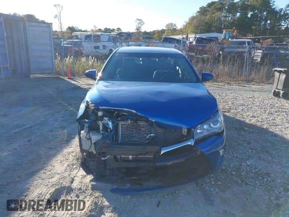 ✅ 2017 Toyota Camry SE • VIN: 4T1BF1FK8HU627454 • Lot: 43658591. Listed on IAAI with 137,041 mi. Free auction sales archive from the USA and detailed vehicle history report at DreamBid. Image 12.