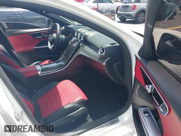 ✅ 2023 Mercedes-Benz C 300 • VIN: W1KAF4GB2PR130648 • Лот: 42289184. Опубликован ранее на IAAI с пробегом 18 607 миль. Бесплатный доступ к архиву аукционных продаж из США и подробный отчёт об истории автомобиля на DreamBid. Изображение 5.