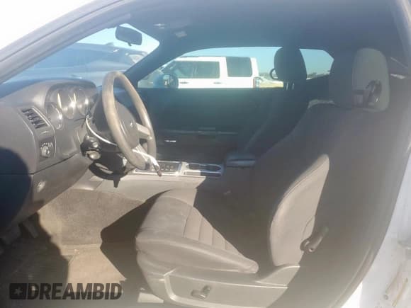 ✅ 2010 Dodge Challenger SE • VIN: 2B3CJ4DV4AH278888 • Лот: 85387995. Опубликован ранее на Copart с пробегом 189 727 миль. Бесплатный доступ к архиву аукционных продаж из США и подробный отчёт об истории автомобиля на DreamBid. Изображение 7.