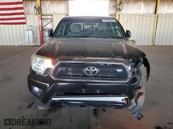 ✅ 2015 Toyota Tacoma • VIN: 3TMLU4EN9FM192716 • Лот: 61462045. Опубликован ранее на Copart с пробегом 103 240 миль. Бесплатный доступ к архиву аукционных продаж из США и подробный отчёт об истории автомобиля на DreamBid. Изображение 5.