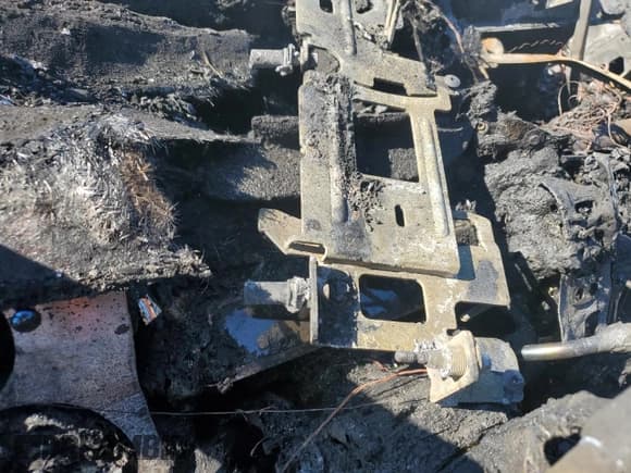 ✅ 2010 Rolls-Royce Ghost • VIN: SCA664S5XAUX49088 • Lot: 81394765. Wystawiony na Copart z przebiegiem Nie podano. Bezpłatny archiwum sprzedaży aukcyjnych z USA i szczegółowy raport historii pojazdu na DreamBid. Zdjęcie 9.