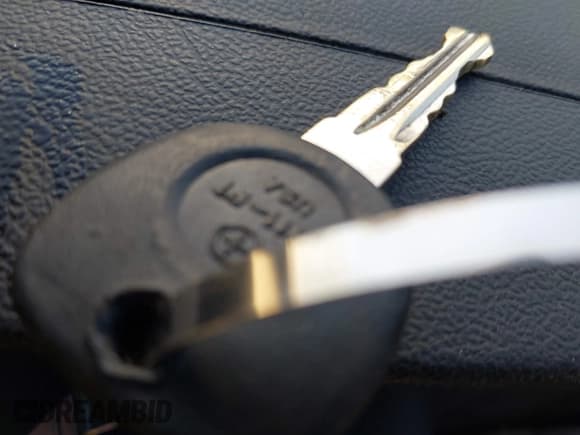 ✅ 2007 Chevrolet Equinox LT • VIN: 2CNDL63FX76050591 • Лот: 41780635. Опубликован ранее на IAAI с пробегом 277 228 миль. Бесплатный доступ к архиву аукционных продаж из США и подробный отчёт об истории автомобиля на DreamBid. Изображение 11.