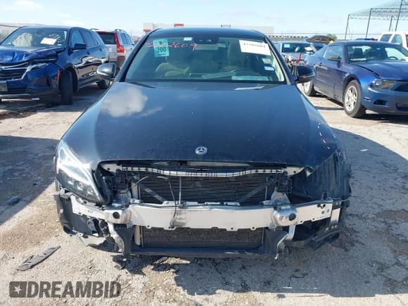 ✅ 2020 Mercedes-Benz C 300 • VIN: WDDWF8EB5LR549362 • Lot: 42302604. Wystawiony na IAAI z przebiegiem 52 831 mil. Bezpłatny archiwum sprzedaży aukcyjnych z USA i szczegółowy raport historii pojazdu na DreamBid. Zdjęcie 12.