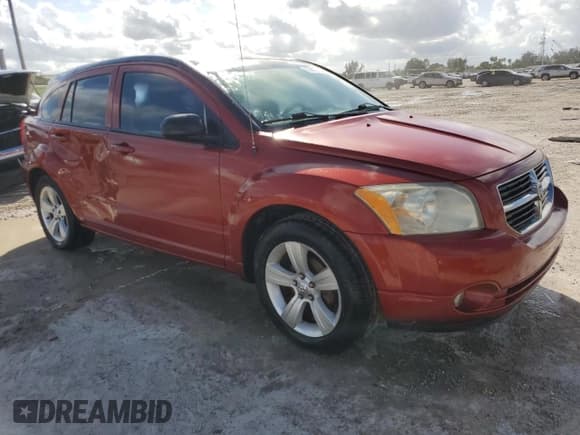 ✅ 2010 Dodge Caliber Mainstreet • VIN: 1B3CB3HA2AD595970 • Лот: 77417154. Опубликован ранее на Copart с пробегом 152 639 миль. Бесплатный доступ к архиву аукционных продаж из США и подробный отчёт об истории автомобиля на DreamBid. Изображение 4.