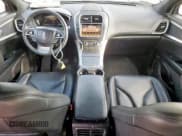 ✅ 2019 Lincoln Nautilus Standard • VIN: 2LMPJ6J95KBL53881 • Lot: 64669255. Listed on Copart with 92,308 mi. Free auction sales archive from the USA and detailed vehicle history report at DreamBid. Image 8.