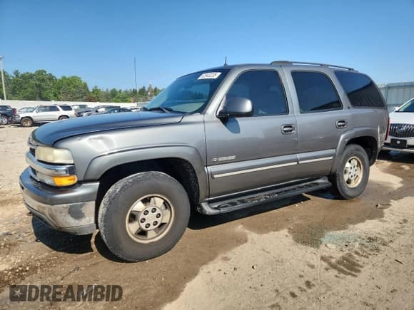 ✅ 2002 Chevrolet Tahoe LS • VIN: 1GNEK13Z92R153756 • Lot: 63943235. Listed on Copart with 260,678 mi. Free auction sales archive from the USA and detailed vehicle history report at DreamBid. Image 1.