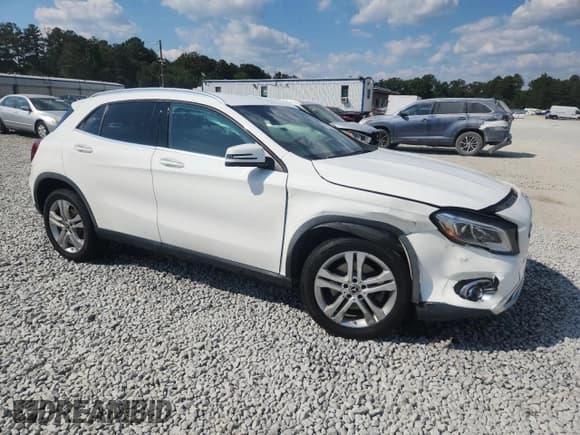 ✅ 2020 Mercedes-Benz GLA 250 • VIN: W1NTG4EB1LU030317 • Lot: 80628525. Wystawiony na Copart z przebiegiem 63 308 mil. Bezpłatny archiwum sprzedaży aukcyjnych z USA i szczegółowy raport historii pojazdu na DreamBid. Zdjęcie 4.