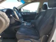 ✅ 2016 Nissan Pathfinder Platinum • VIN: 5N1AR2MN4GC602870 • Lot: 90542835. Listed on Copart with 92,785 mi. Free auction sales archive from the USA and detailed vehicle history report at DreamBid. Image 7.