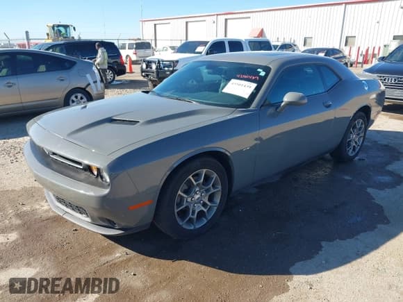 ✅ 2017 Dodge Challenger GT • VIN: 2C3CDZGG1HH543104 • Lot: 43501439. Wystawiony na IAAI z przebiegiem 76 510 mil. Bezpłatny archiwum sprzedaży aukcyjnych z USA i szczegółowy raport historii pojazdu na DreamBid. Zdjęcie 17.