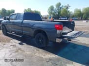 ✅ 2007 Toyota Tundra SR5 • VIN: 5TFSV541X7X001605 • Lot: 43170939. Wystawiony na IAAI z przebiegiem 290 277 mil. Bezpłatny archiwum sprzedaży aukcyjnych z USA i szczegółowy raport historii pojazdu na DreamBid. Zdjęcie 3.