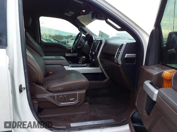 ✅ 2015 Ford F-150 Lariat • VIN: 1FTEW1EF5FFB56502 • Lot: 43700590. Listed on IAAI with 163,884 mi. Free auction sales archive from the USA and detailed vehicle history report at DreamBid. Image 5.