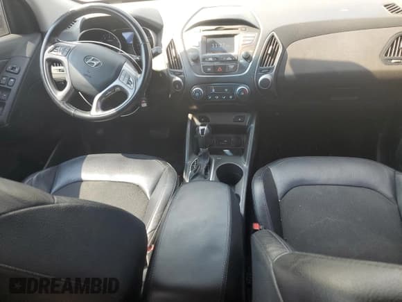 ✅ 2015 Hyundai Tucson SE • VIN: KM8JU3AG0FU116138 • Lot: 81184925. Wystawiony na Copart z przebiegiem 172 109 mil. Bezpłatny archiwum sprzedaży aukcyjnych z USA i szczegółowy raport historii pojazdu na DreamBid. Zdjęcie 8.