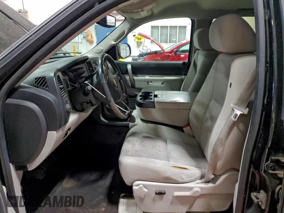 ✅ 2011 Chevrolet Silverado 1500 LT • VIN: 3GCPKSE30BG355854 • Лот: 93955825. Опубликован ранее на Copart с пробегом Не указан. Бесплатный доступ к архиву аукционных продаж из США и подробный отчёт об истории автомобиля на DreamBid. Изображение 7.