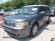 ✅ 2010 Ford Flex SE • VIN: 2FMGK5BC5ABA25730 • Лот: 43133000. Опубликован ранее на IAAI с пробегом 250 570 миль. Бесплатный доступ к архиву аукционных продаж из США и подробный отчёт об истории автомобиля на DreamBid. Изображение 2.