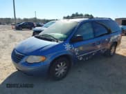 ✅ 2007 Chrysler Town & Country Touring • VIN: 2A8GP54L47R273771 • Lot: 43790165. Listed on IAAI with 157,802 mi. Free auction sales archive from the USA and detailed vehicle history report at DreamBid. Image 2.