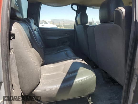 ✅ 2006 Chevrolet Silverado 2500HD • VIN: 1GBHK23U96F197705 • Lot: 63350275. Listed on Copart with 208,038 mi. Free auction sales archive from the USA and detailed vehicle history report at DreamBid. Image 10.