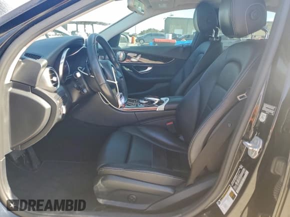 ✅ 2015 Mercedes-Benz C 300 • VIN: 55SWF4JB0FU056609 • Lot: 92381605. Listed on Copart with 145,746 mi. Free auction sales archive from the USA and detailed vehicle history report at DreamBid. Image 7.