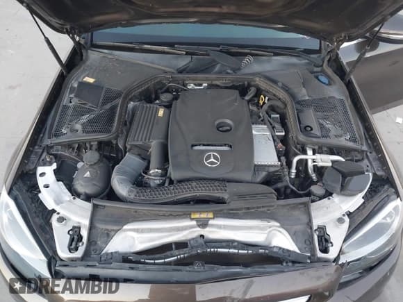 ✅ 2016 Mercedes-Benz C 300 Luxury • VIN: 55SWF4JB0GU167050 • Лот: 43464889. Опубликован ранее на IAAI с пробегом 87 949 миль. Бесплатный доступ к архиву аукционных продаж из США и подробный отчёт об истории автомобиля на DreamBid. Изображение 10.