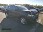 2015 Mitsubishi Outlander ES с VIN 4A4AR3AU1FE041206, выставлен на аукционе Copart как лот 84642205 с пробегом 84 637 миль миль и Списание • Salvage title. История ставок и продаж доступна на DreamBid. Изображение 4.