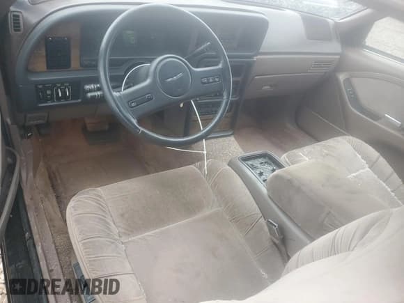 ✅ 1987 Ford Thunderbird • VIN: 1FABP62F3HH117938 • Lot: 51413965. Listed on Copart with 69,901 mi. Free auction sales archive from the USA and detailed vehicle history report at DreamBid. Image 8.