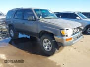 ✅ 1998 Toyota 4Runner SR5 • VIN: JT3HN86R8W0155448 • Lot: 43797506. Wystawiony na IAAI z przebiegiem 370 504 mil. Bezpłatny archiwum sprzedaży aukcyjnych z USA i szczegółowy raport historii pojazdu na DreamBid. Zdjęcie 1.