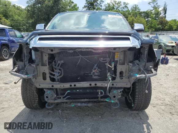 ✅ 2014 Toyota Tundra Limited • VIN: 5TFHW5F1XEX333710 • Lot: 57816305. Listed on Copart with 107,034 mi. Free auction sales archive from the USA and detailed vehicle history report at DreamBid. Image 5.