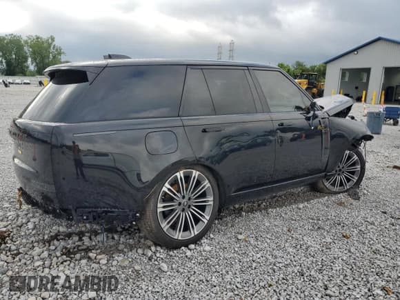 ✅ 2025 Land Rover Range Rover SE • VIN: SALKP9FU2SA278858 • Lot: 61301805. Wystawiony na Copart z przebiegiem 5 002 mil. Bezpłatny archiwum sprzedaży aukcyjnych z USA i szczegółowy raport historii pojazdu na DreamBid. Zdjęcie 3.