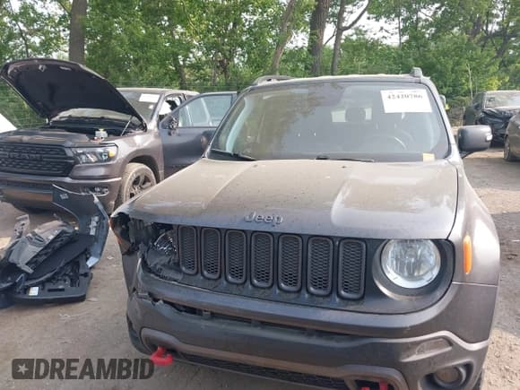 ✅ 2018 Jeep Renegade Trailhawk • VIN: ZACCJBCB6JPG83014 • Лот: 42420786. Опубликован ранее на IAAI с пробегом 63 713 миль. Бесплатный доступ к архиву аукционных продаж из США и подробный отчёт об истории автомобиля на DreamBid. Изображение 12.