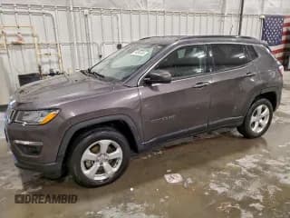 ✅ 2019 Jeep Compass Latitude • VIN: 3C4NJDBB9KT847887 • Lot: 94096305. Wystawiony na Copart z przebiegiem 77 949 mil. Bezpłatny archiwum sprzedaży aukcyjnych z USA i szczegółowy raport historii pojazdu na DreamBid. Zdjęcie 1.