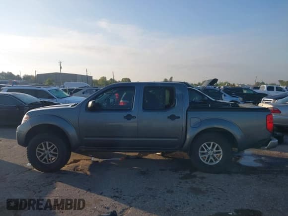 ✅ 2016 Nissan Frontier S • VIN: 1N6AD0ER0GN707920 • Lot: 43535840. Wystawiony na IAAI z przebiegiem 137 111 mil. Bezpłatny archiwum sprzedaży aukcyjnych z USA i szczegółowy raport historii pojazdu na DreamBid. Zdjęcie 14.
