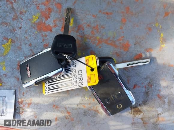 ✅ 2014 GMC Sierra 1500 SLT • VIN: 3GTU2VEC7EG483386 • Lot: 43824432. Wystawiony na IAAI z przebiegiem 142 764 mil. Bezpłatny archiwum sprzedaży aukcyjnych z USA i szczegółowy raport historii pojazdu na DreamBid. Zdjęcie 9.