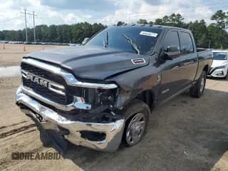 ✅ 2020 Ram 2500 Tradesman • VIN: 3C6UR5CL5LG308010 • Lot: 69828575. Listed on Copart with 142,522 mi. Free auction sales archive from the USA and detailed vehicle history report at DreamBid. Image 1.