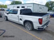 ✅ 2021 GMC Sierra 1500 Denali • VIN: 3GTU9FEL0MG255150 • Lot: 43060209. Wystawiony na IAAI z przebiegiem 56 711 mil. Bezpłatny archiwum sprzedaży aukcyjnych z USA i szczegółowy raport historii pojazdu na DreamBid. Zdjęcie 3.