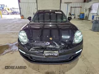 ✅ 2019 Porsche Panamera • VIN: WP0AA2A7XKL101542 • Lot: 94685895. Wystawiony na Copart z przebiegiem 76 372 mil. Bezpłatny archiwum sprzedaży aukcyjnych z USA i szczegółowy raport historii pojazdu na DreamBid. Zdjęcie 5.