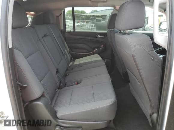 ✅ 2018 Chevrolet Suburban LS • VIN: 1GNSCGKC6JR379977 • Lot: 54351685. Listed on Copart with 138,574 mi. Free auction sales archive from the USA and detailed vehicle history report at DreamBid. Image 11.
