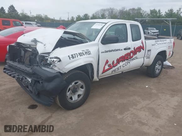 ✅ 2017 Toyota Tacoma SR • VIN: 5TFSX5EN8HX050735 • Lot: 42156396. Wystawiony na IAAI z przebiegiem 258 227 mil. Bezpłatny archiwum sprzedaży aukcyjnych z USA i szczegółowy raport historii pojazdu na DreamBid. Zdjęcie 2.