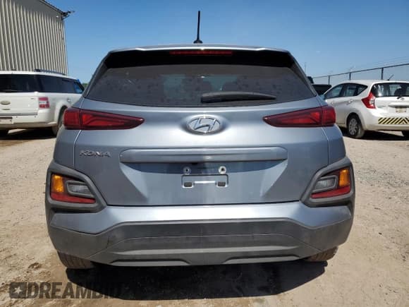 ✅ 2021 Hyundai Kona SE • VIN: KM8K12AAXMU714365 • Лот: 50586834. Опубликован ранее на Copart с пробегом 55 681 миль. Бесплатный доступ к архиву аукционных продаж из США и подробный отчёт об истории автомобиля на DreamBid. Изображение 6.