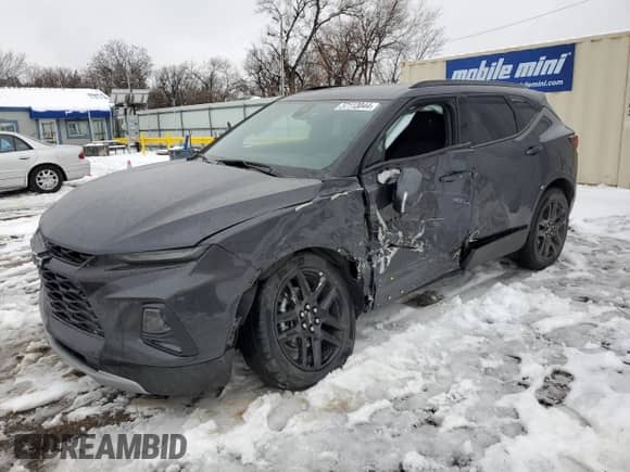 2021 Chevrolet Blazer LT z VIN 3GNKBCR48MS527929, wystawiony jako Copart lot #37113044 z przebiegiem 23 868 mil mil oraz . Historia ofert i sprzedaży dostępna na DreamBid. Obrazek 1.