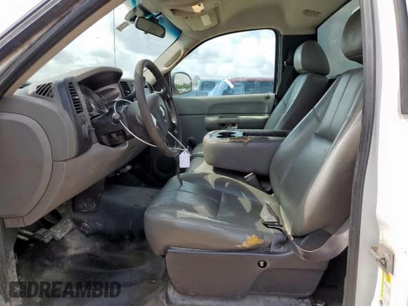 ✅ 2013 Chevrolet Silverado 2500HD Work Truck • VIN: 1GC0CVCG7DF167021 • Лот: 64770365. Опубликован ранее на Copart с пробегом 176 602 миль. Бесплатный доступ к архиву аукционных продаж из США и подробный отчёт об истории автомобиля на DreamBid. Изображение 7.