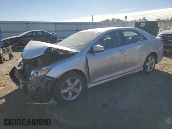 ✅ 2012 Toyota Camry SE • VIN: 4T1BF1FK6CU136230 • Lot: 91566905. Wystawiony na Copart z przebiegiem 174 066 mil. Bezpłatny archiwum sprzedaży aukcyjnych z USA i szczegółowy raport historii pojazdu na DreamBid. Zdjęcie 1.