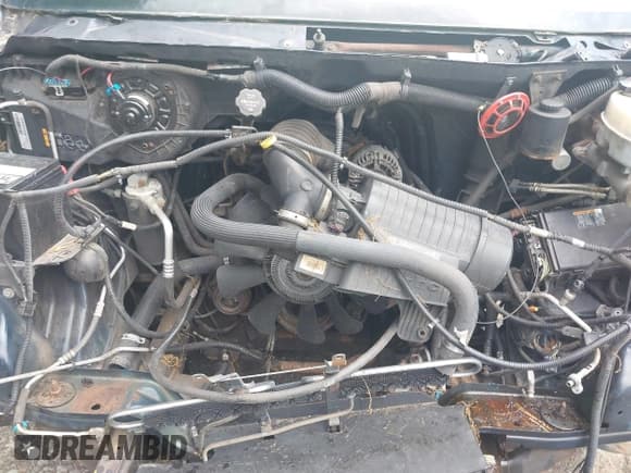 ✅ 2014 Chevrolet Express Cargo • VIN: 1GCWGFCA1E1208239 • Lot: 42204385. Listed on IAAI with 211,179 mi. Free auction sales archive from the USA and detailed vehicle history report at DreamBid. Image 10.