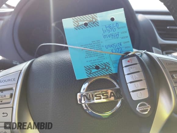 ✅ 2018 Nissan Altima SV • VIN: 1N4AL3AP4JC196734 • Лот: 43197318. Опубликован ранее на IAAI с пробегом 172 518 миль. Бесплатный доступ к архиву аукционных продаж из США и подробный отчёт об истории автомобиля на DreamBid. Изображение 11.