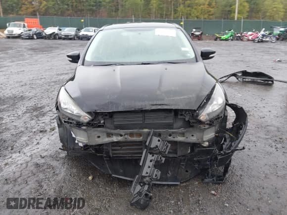 ✅ 2017 Ford Focus SEL • VIN: 1FADP3M29HL297523 • Lot: 43430596. Wystawiony na IAAI z przebiegiem 81 809 mil. Bezpłatny archiwum sprzedaży aukcyjnych z USA i szczegółowy raport historii pojazdu na DreamBid. Zdjęcie 12.
