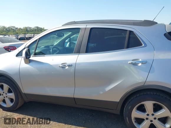 ✅ 2015 Buick Encore Premium • VIN: KL4CJHSB9FB083796 • Лот: 43259226. Опубликован ранее на IAAI с пробегом 192 380 миль. Бесплатный доступ к архиву аукционных продаж из США и подробный отчёт об истории автомобиля на DreamBid. Изображение 14.