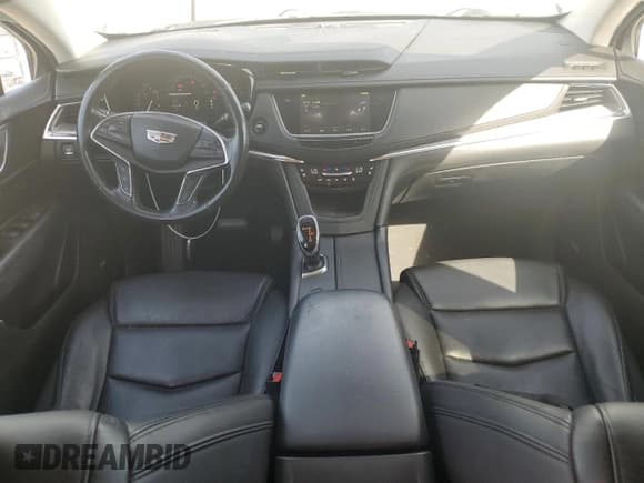 ✅ 2019 Cadillac XT5 Premium Luxury FWD • VIN: 1GYKNERS7KZ157268 • Lot: 84785945. Wystawiony na Copart z przebiegiem 172 714 mil. Bezpłatny archiwum sprzedaży aukcyjnych z USA i szczegółowy raport historii pojazdu na DreamBid. Zdjęcie 8.