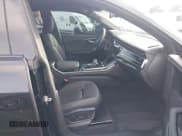 ✅ 2023 Audi Q8 Premium Plus • VIN: WA1EVBF14PD035947 • Lot: 41506954. Wystawiony na IAAI z przebiegiem 9 153 mil. Bezpłatny archiwum sprzedaży aukcyjnych z USA i szczegółowy raport historii pojazdu na DreamBid. Zdjęcie 5.