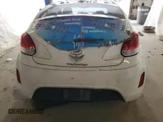 2017 Hyundai Veloster с VIN KMHTC6AD4HU321693, выставлен на аукционе Copart как лот 67201984 с пробегом 56 983 миль миль и Списание • Salvage title. История ставок и продаж доступна на DreamBid. Изображение 6.